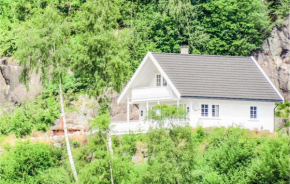 Cozy Home In Fister With House A Mountain View